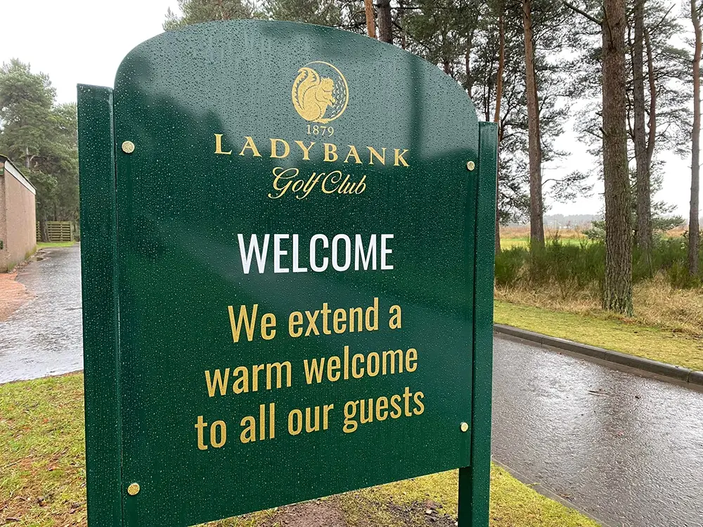 Ladybank Golf Club – entrance signage Ladybank Golf Club welcome sign on the entrance path